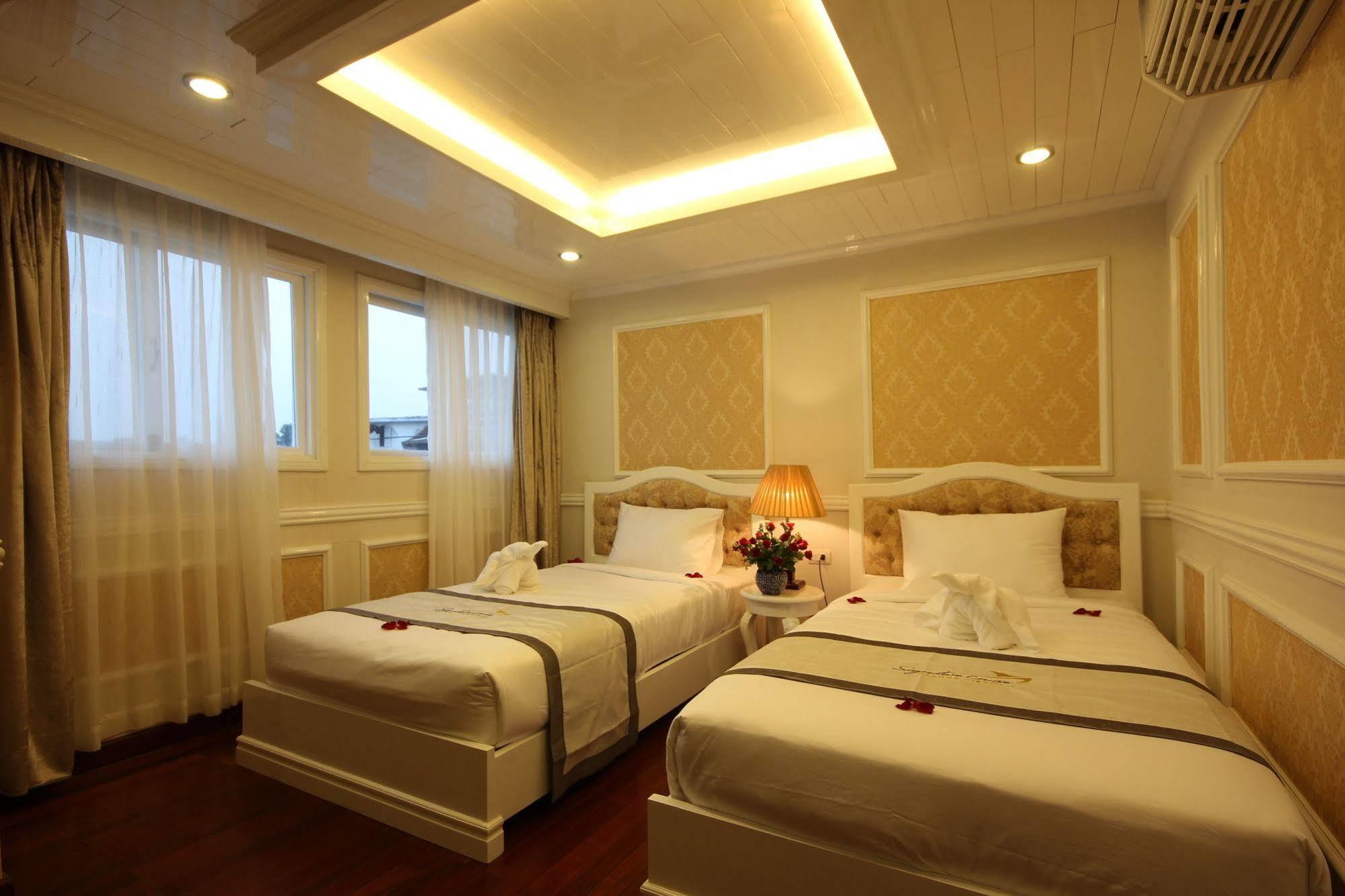 Signature Halong Cruise Ha Long Dış mekan fotoğraf